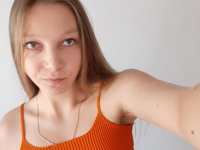 LovelyxEmilly - Sexe cam en vivo - 16444090