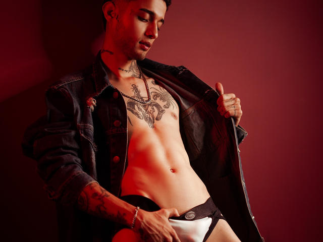 ConnorWalker - Live porn &amp; sex cam - 16446014
