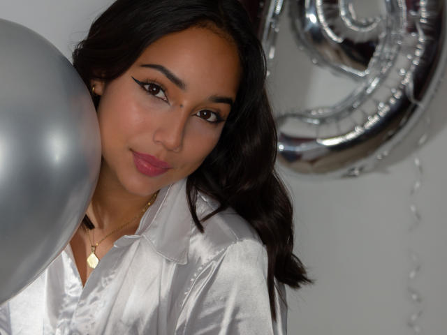 CharlotteWilliams - Live sex cam - 16471006