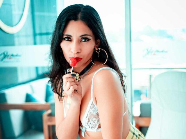 PamelaWaltis - Live sex cam - 16472522