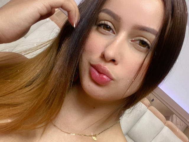 EmilyParkerr - Live sex cam - 16473194