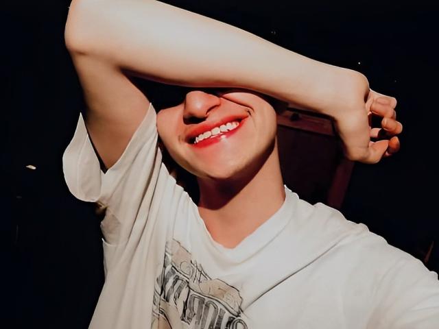 BastianLeonis - Live sex cam - 16476990