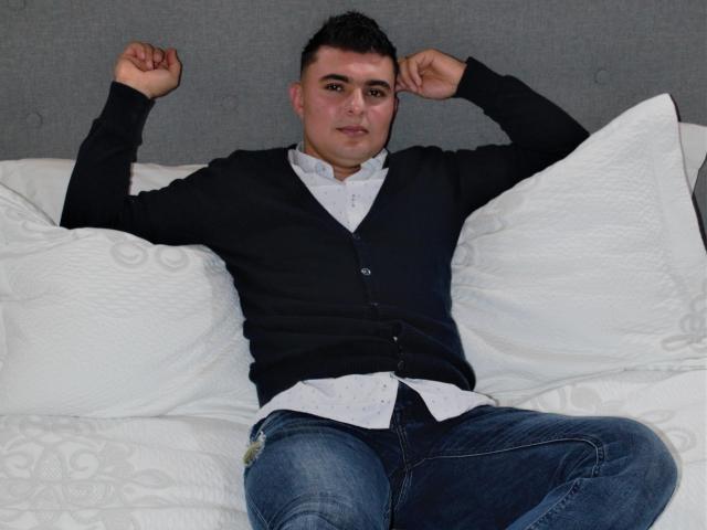 AndrethMuller - Live sex cam - 16483714