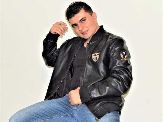 AndrethMuller - Live sex cam - 16483894