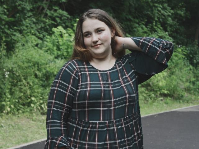 DaniellaGraceZZ - Live sexe cam - 16490362