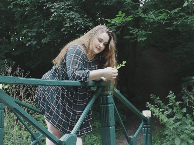 DaniellaGraceZZ - Live porn &amp; sex cam - 16490418