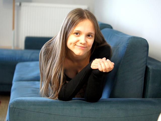 EmilySparkle - Live porn &amp; sex cam - 16490986