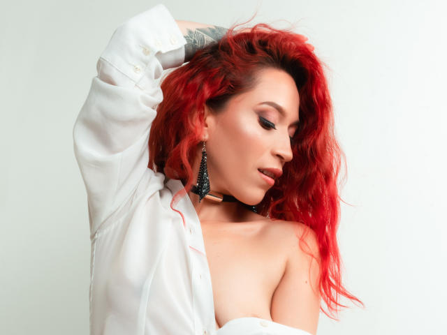 ZoeValeriius - Live sex cam - 16507598