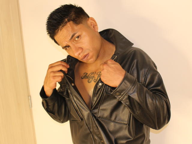 LukeTorner - Sexe cam en vivo - 16508586