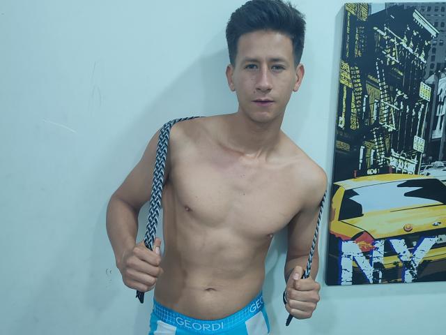 PauloOlivares - Live Sex Cam - 16542562