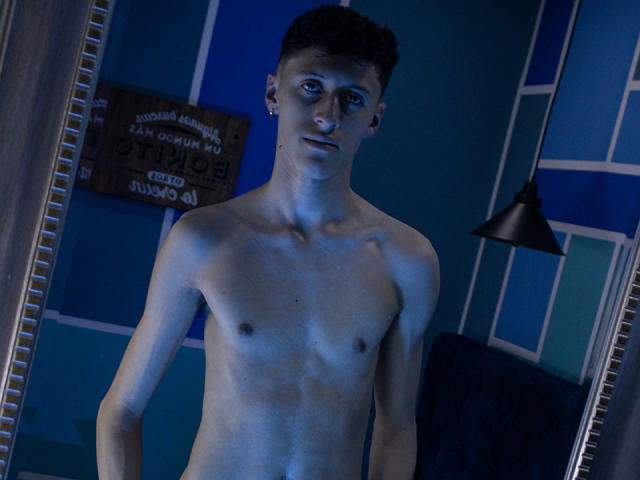 CarlosRubiio - Live sex cam - 16571750