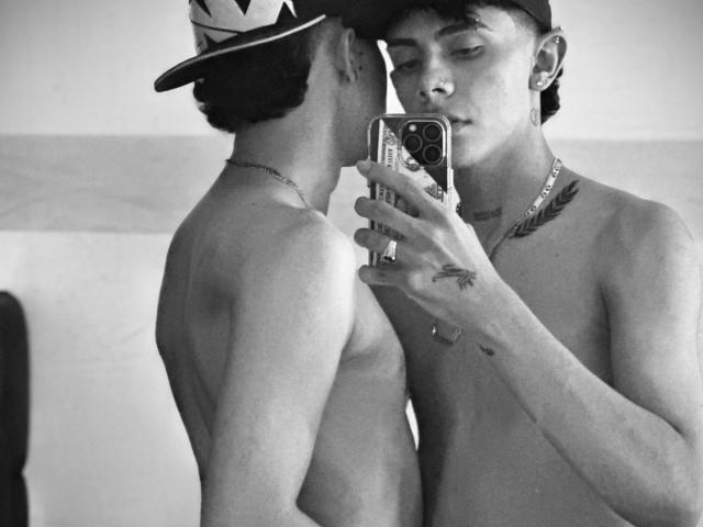 JaxonAndJean - Live Sex Cam - 16584602