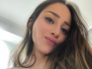 ArianaLux - Live porn & sex cam - 16587402