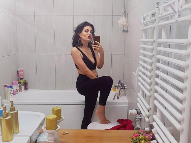 AddictedToUTS - Live sex cam - 16607142