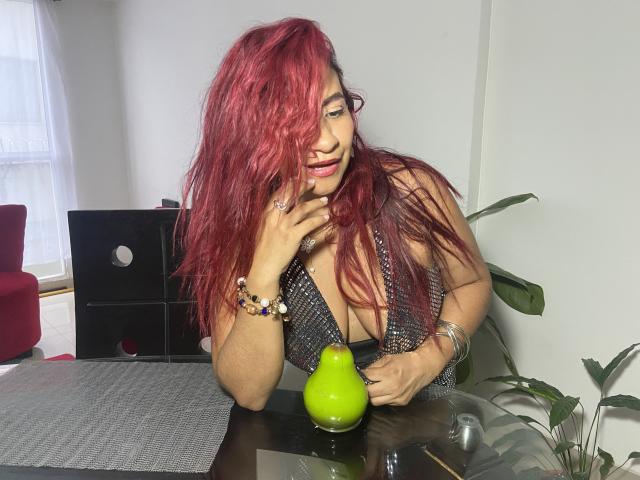 NahelaBigMelonsX - Live sex cam - 16611266