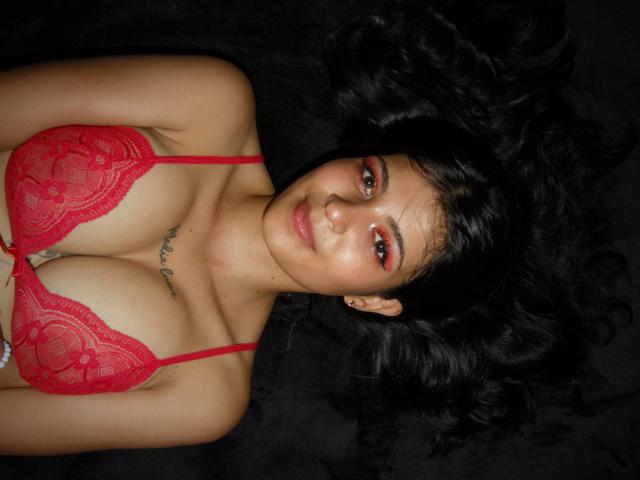 SophiaBelmont - Live sex cam - 16637618