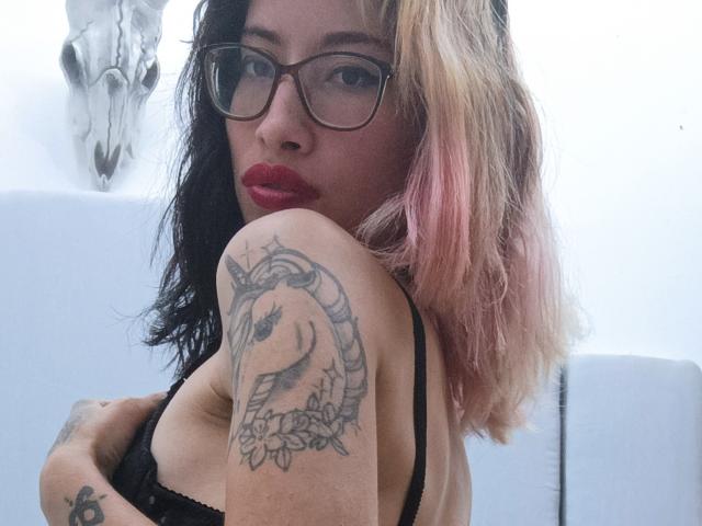 LailaStewart - Live porn &amp; sex cam - 16658322