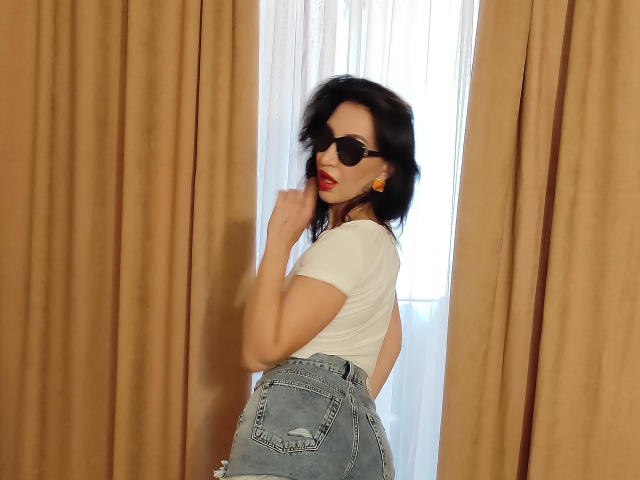 SimoniGrace - Live sexe cam - 16667086