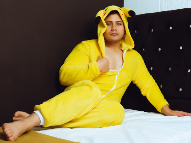 AlexiSpears - Live Sex Cam - 16697702