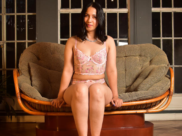 AnneStone - сексуальная веб-камера в реальном времени - 16717434