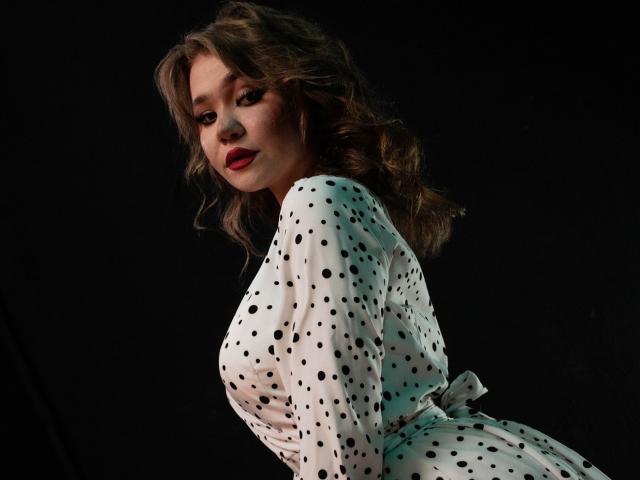 StacyYellig - Live Sex Cam - 16722074