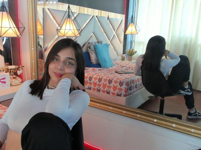 NicollSanchez - Live Sex Cam - 16732086