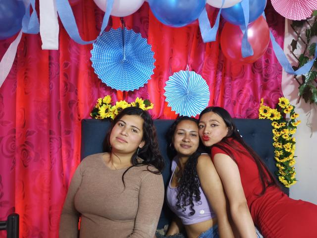 FourLesbians - Sexe cam en vivo - 16734202