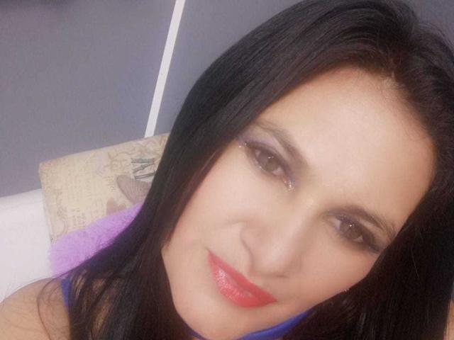 NicolleSmith69 - Live Sex Cam - 16736298