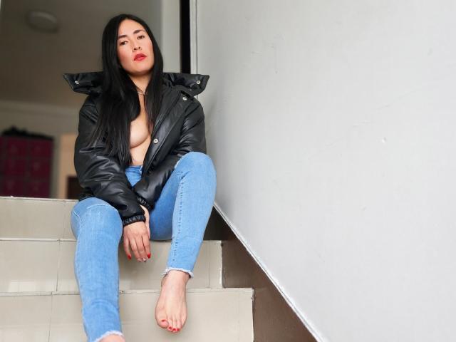 JainaRogers - Live porn &amp; sex cam - 16736590