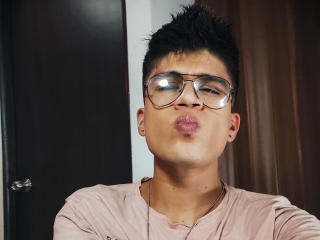 EidenAllenx - Live sex cam - 16742118