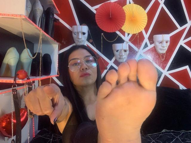 CoquineCloe - Live sex cam - 16745590