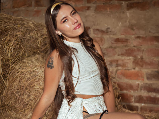 CamiAnderson - Live sex cam - 16748410