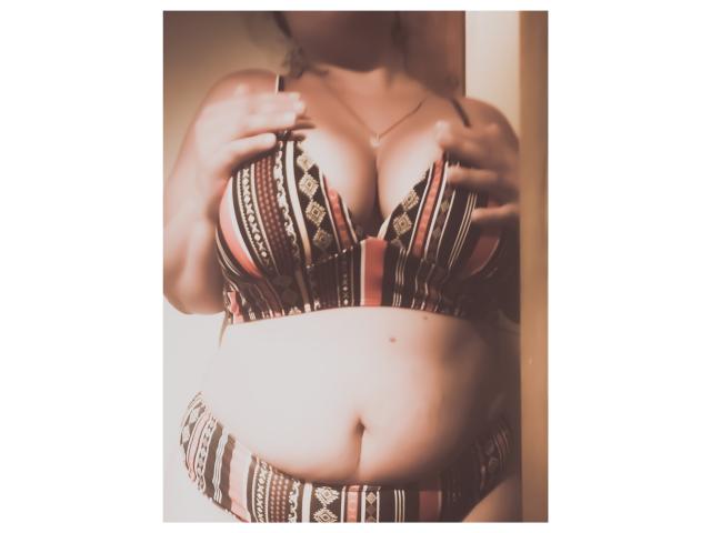 JuliaFrancaise - Sexe cam en vivo - 16750198
