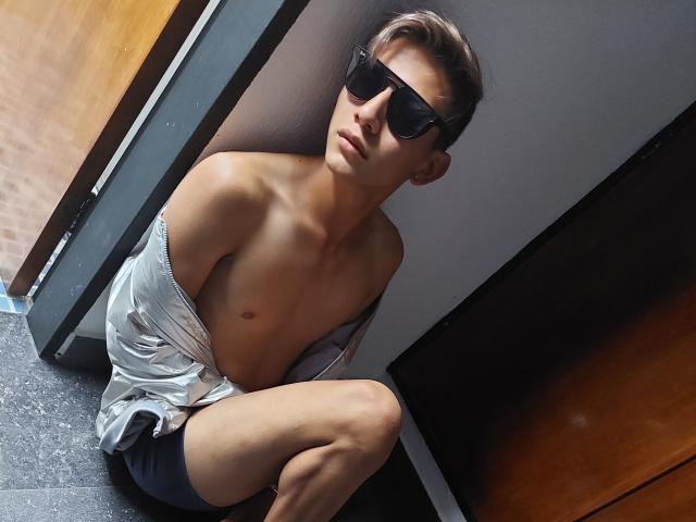 SantiagoAvila - Live Sex Cam - 16751814