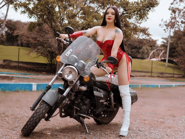 KatalinaJohnson - Camera khiêu dâm &amp; quyến rũ trực tiếp - 16753198