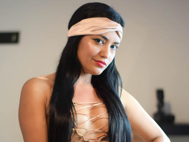 SilvannaReyes - Sexe cam en vivo - 16758966