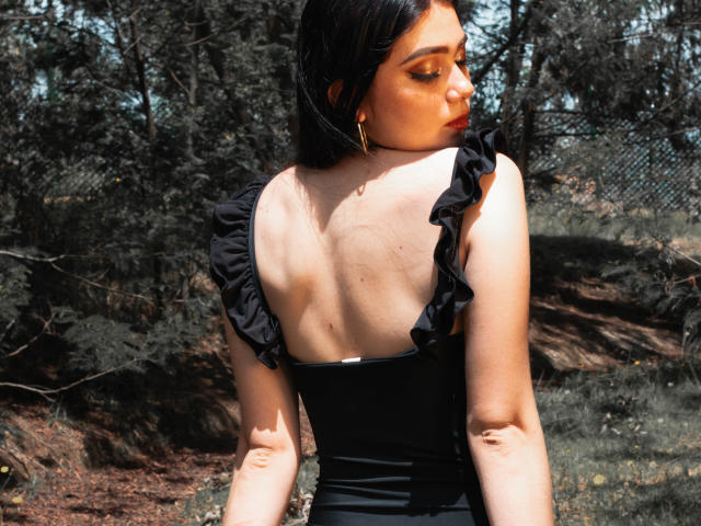 VeroniqueI - Live sex cam - 16764682
