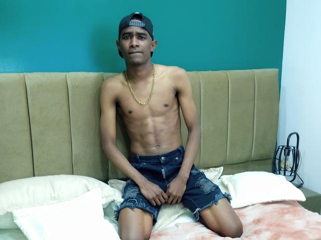 JuanCool - Live Sex Cam - 16781402