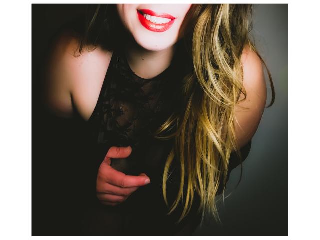 JuliaFrancaise - сексуальная веб-камера в реальном времени - 16786078