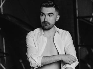 GordonWinter - Live Sex Cam - 16792722