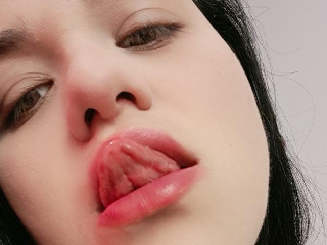 VivianaThomson - Live sex cam - 16798266