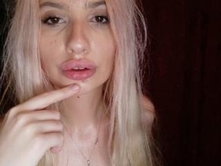 ElzaKom - Live sex cam - 16804698