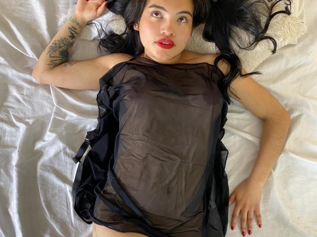 LauVelez - Live sex cam - 16809258