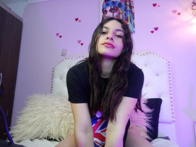 AtheneaRossi - Live sexe cam - 16811886