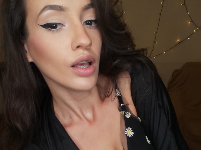 VievienneClemente - Live Sex Cam - 16835822