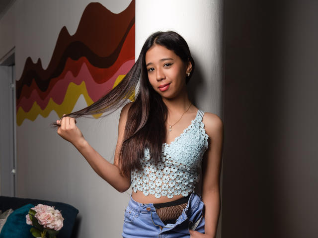 LilyHernandez - Live Sex Cam - 16840066