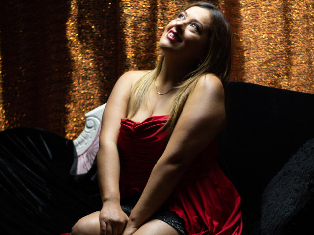 SorayaMiller - Live sex cam - 16847682