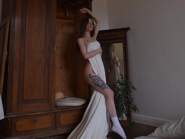 TessaHawkin - Sexe cam en vivo - 16850106