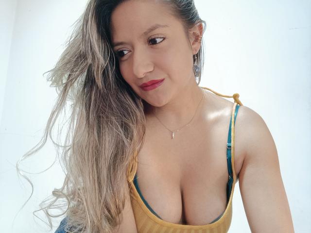 ValeriaHunter69 - Sexe cam en vivo - 16866542