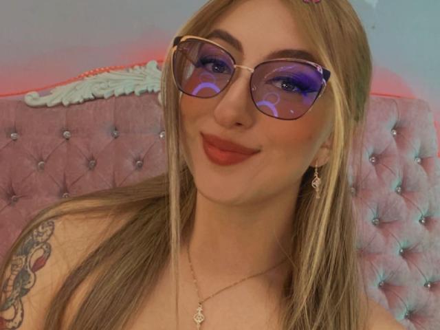 SabrinaMontana - Live porn &amp; sex cam - 16866938